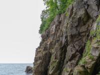 An der Blockküste unterhalb der Klippen - Helligdomsklipperne